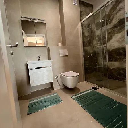 Skyline 12 East Gate Apartment